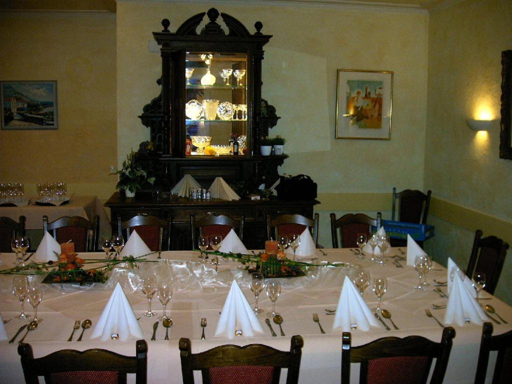 Gasthaus Hirsch Hotel Баден-Баден Екстериор снимка
