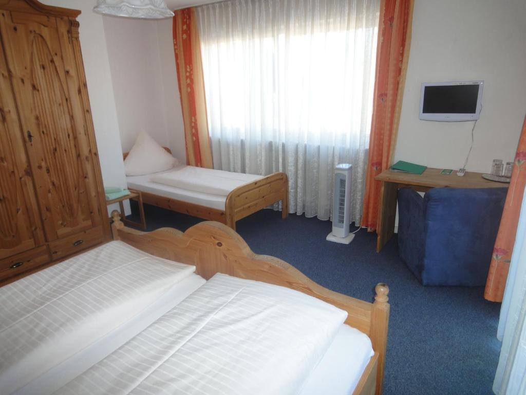 Gasthaus Hirsch Hotel Баден-Баден Стая снимка